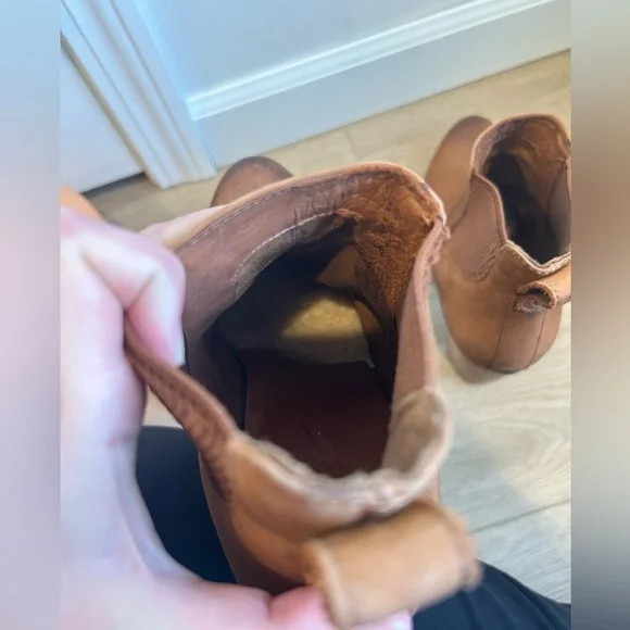 Ugg Shoes Womens Size 9.5 Ankle Boot Cobie II Nubuck Leather Heel Chelsea Bootie - Picture 8 of 11